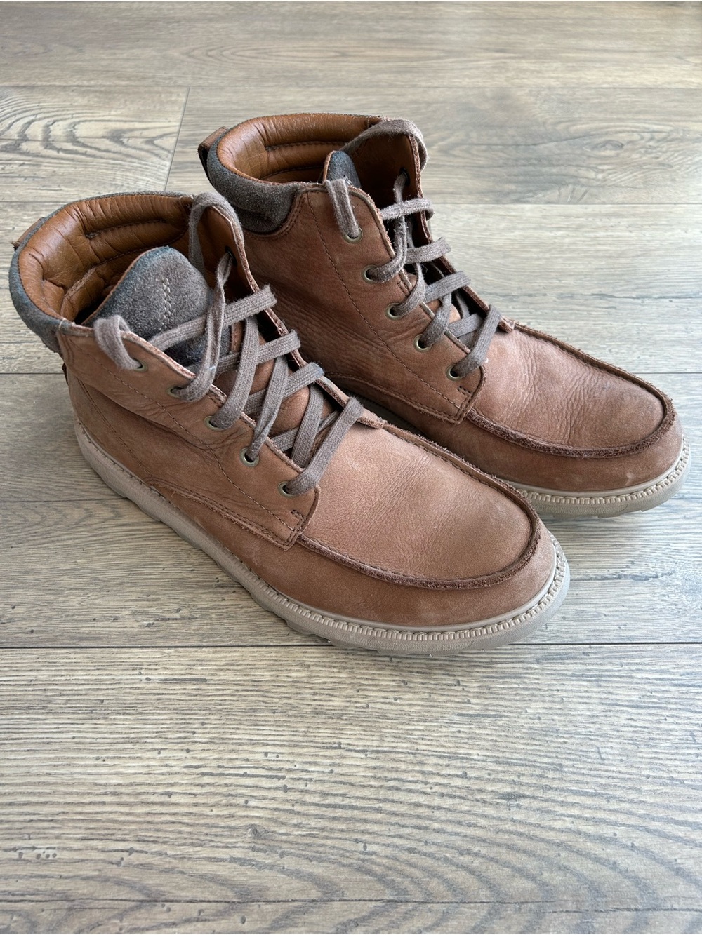 Sorel Casual High-Top Leather Boots in Brown